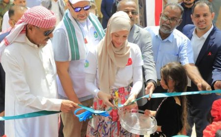وكيل حضرموت يفتتح مركز السيدة حفصة للتعليم وتنمية المرأة بمديرية تريم