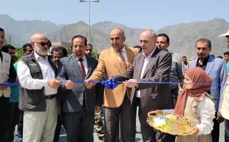 تدشين مركز الندوة الشبابي التنموي بجامعة تعز