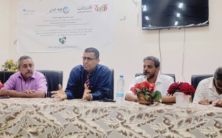 مدير عام مكتب الصحة بلحج يختتم اعمال الدورة التدريبية الشاملة حول إدارة النفايات الطبية الآمنة في المرافق الصحية بلحج 