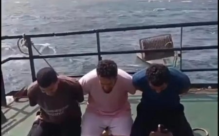 قراصنة صوماليون يلوحون بقتل رهائن على متن ناقلة نفط اختُطفت قبالة سواحل شبوة