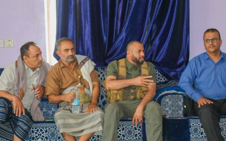 محافظ الضالع ورئيس المجلس التنسيقي يلتقيان الشخصيات الاجتماعية في قعطبة لاستكمال تشكيل المجلس وهيكلته التنظيمية