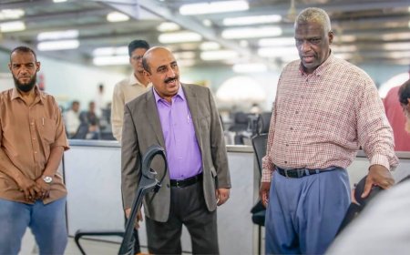 المدير باعباد يدشّن عملية تصحيح دفاتر إجابات اختبارات إنهاء شهادة المرحلة الثانوية للعام الدراسي 2025 - 2026 على مستوى محافظات الإقليم.