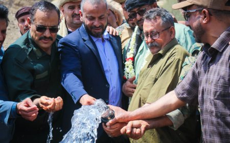 محافظ الضالع يزور مديرية الشعيب ويفتتح مشروع مياه منطقة فيدان بدعم من رجل الخير المندعي محسن