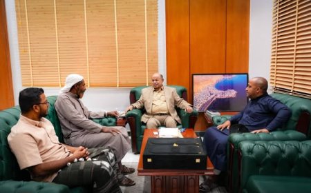 الخنبشي يشيد بالمبادرات المجتمعية الداعمة للشباب وجهود لجنة تنظيم الزواج الجماعي بمديرية حجر – الخشعة
