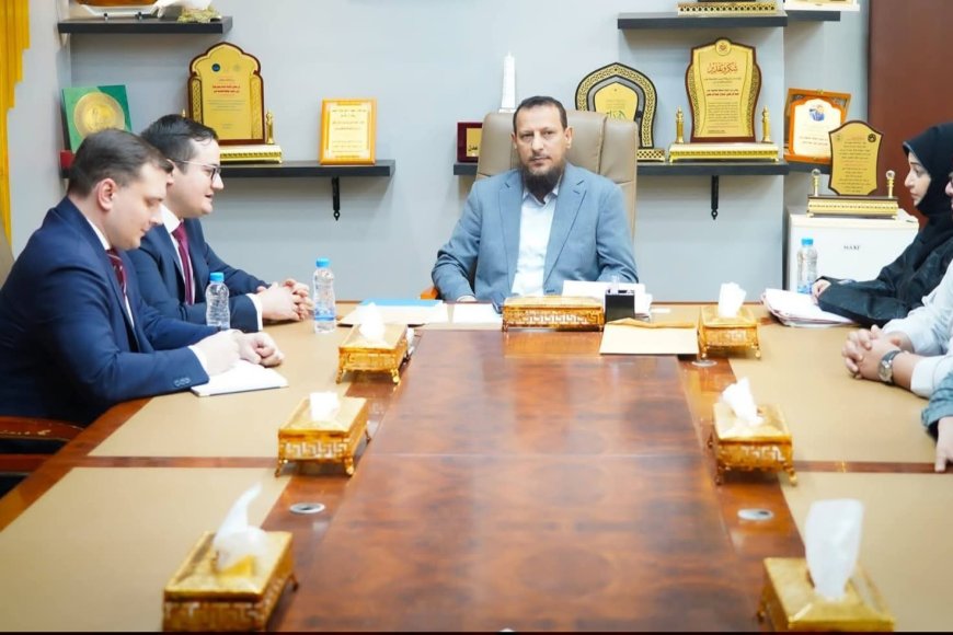 محافظ العاصمة عدن يبحث مع السفير الروسي تعزيز التعاون المشترك
