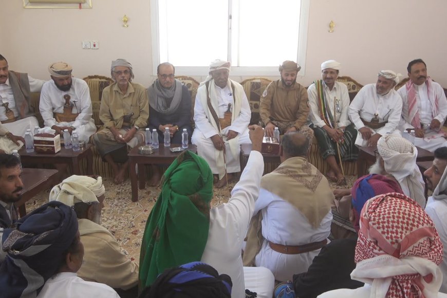 وادي حضرموت: المعبري والنهدي يقودان حواراً موسعاً مع القيادات القبلية والمجتمعية لمعالجة الأزمات الخدمية والمعيشية