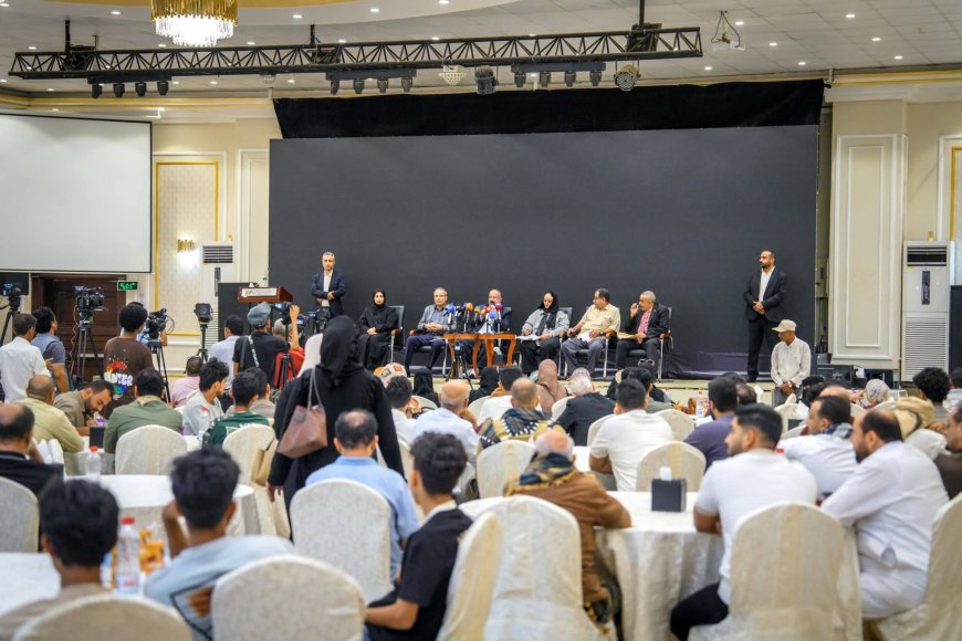 وزير النقل يلتقي نخبة من الأكاديميين والشخصيات الاجتماعية والإعلاميين ونشطاء المجتمع المدني لمناقشة المستجدات والقضايا العامة