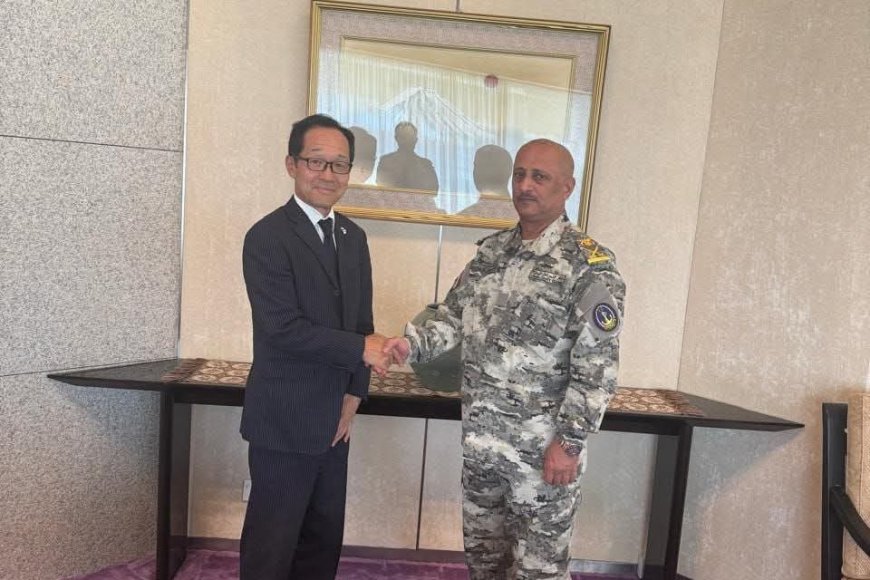 رئيس مصلحة خفر السواحل اليمنية يلتقي السفير الياباني لدى اليمن لبحث التعاون في مجال الأمن البحري