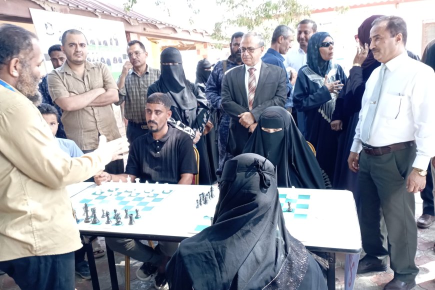 نحو طالب جامعي فاعل ومتميز.. رئيس جامعة عدن يدشن أسبوع الطالب الجامعي بكلية التربية 
