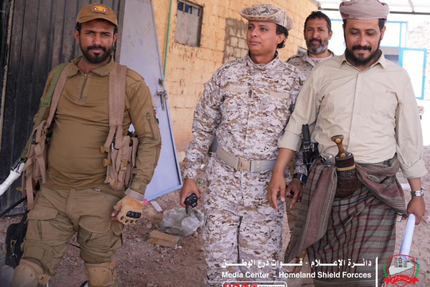 قائد الفرقة الثالثة بالعبر يلتقي مدير دائرة الإعلام لقوات درع الوطن لبحث تطوير العمل الإعلامي العسكري