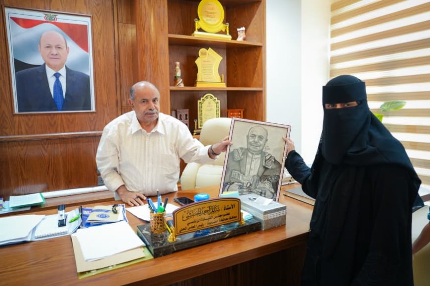 عضو مجلس القيادة محافظ حضرموت يؤكد دعم السلطة المحلية للفنانين والمبدعين ويشيد بإنجازات الفنانة رشا الحداد