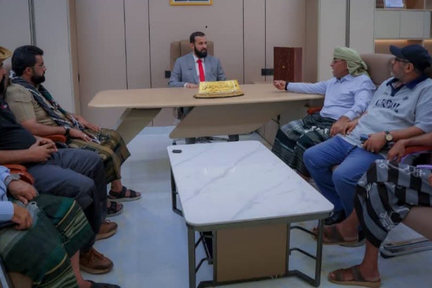 محافظ أبين يلتقي الشيخ نائف بن جرهوم ويشيد بجهوده ومبادراته المجتمعية الفاعلة