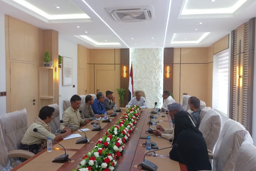لجنة الغاز بشبوة تؤكد أهمية الإسراع في إنشاء المحطة المركزية للغاز.
