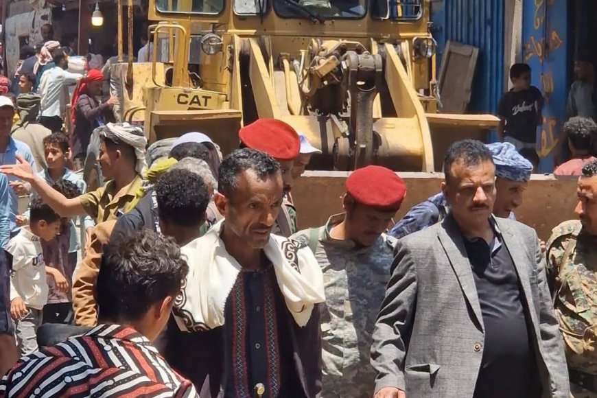 حملة واسعة لإزالة العشوائيات وتنظيم الأسواق في منطقة بيرباشا بمديرية المظفر
