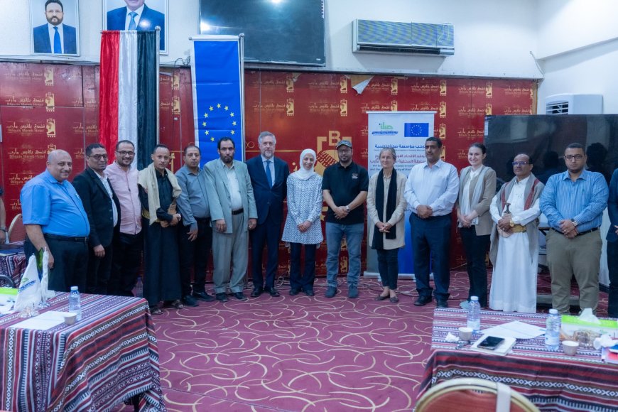 سفير الإتحاد الأوروبي وسفيرة هولندا يطلعان على مشروع تعزيز الأمن المائي بالطاقة المتجددة في مأرب
