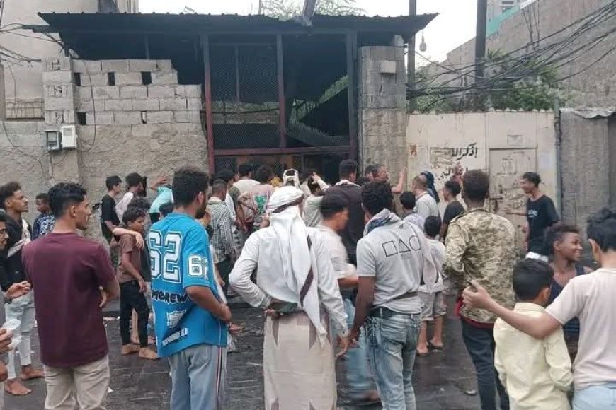 عاجل ..انفجار عنيف يهز حي الظربة في تعز.. تماس كهربائي يشعل مولداً ضخماً ويتسبب بانفجار المحول