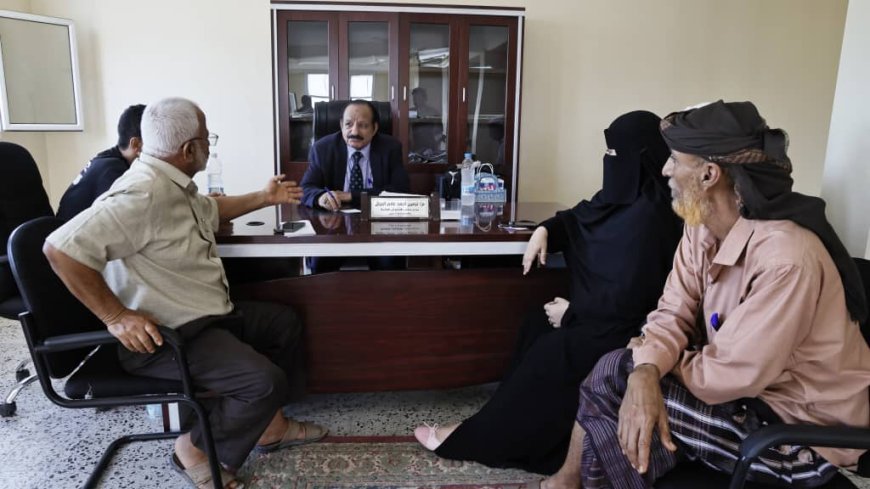 بتوجيهات المحافظ الحالمي ، وكيل أول محافظة لحج يراقب الانضباط الوظيفي عقب إجازة عيد الأضحى... 
