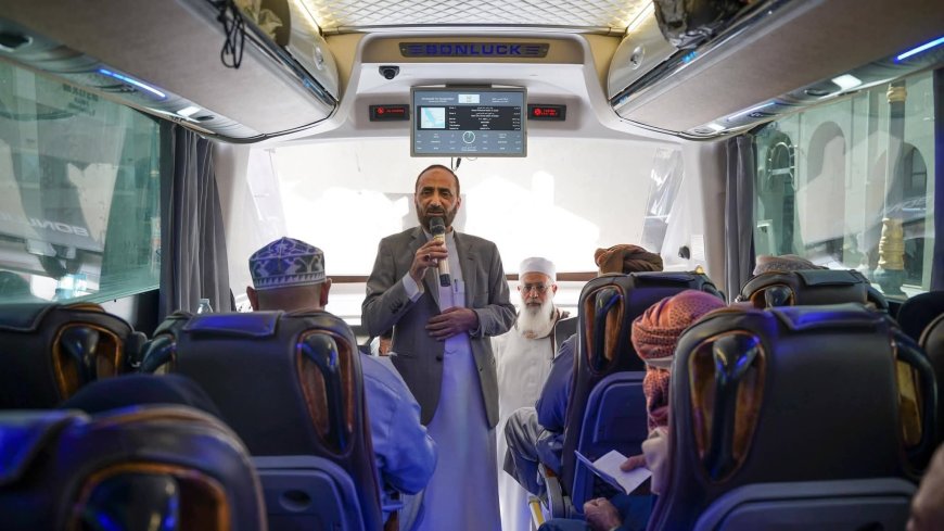 البركاني يتفقد سير عملية تفويج الحجاج العائدين إلى أرض الوطن ويطمئن على حالتين مرضيتين بالمدينة المنورة