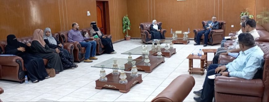 رئيس جامعة عدن يترأس اجتماعًا موسعًا لمجلس إدارة مركز التطوير الأكاديمي ولجنة التصنيف 