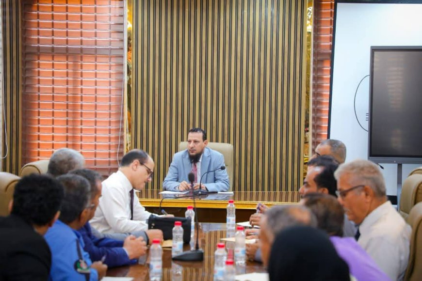 برئاسة المحافظ شيخ.. المكتب التنفيذي بالعاصمة عدن يقف على أزمة الكهرباء ويستعرض عدداً من الحلول 