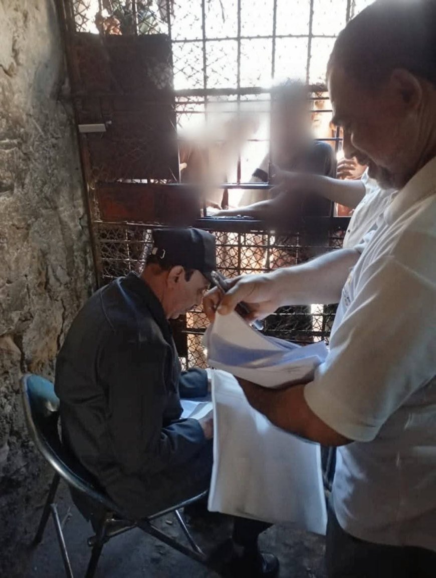 بتوجيهات النائب العام.. رئيس شعبة السجون بالنيابة العامة يتفقد أوضاع الموقوفين في عدد من أماكن الاحتجاز والسجون بتعز ولحج
