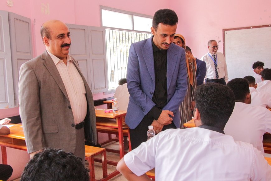 بتوجيهات عضو الرئاسي محافظ حضرموت.. الوكيل الجيلاني يدشّن اختبارات الثانوية العامة 2025 - 2026