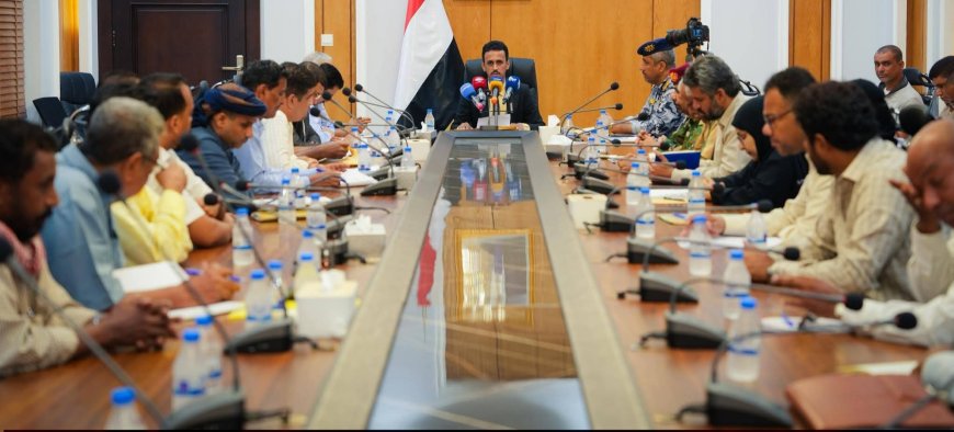 تنفيذي حضرموت يعقد اجتماعه الدوري ويستمع إلى إحاطة عاجلة حول ملف الكهرباء وعدد من الملفات المدرجة في جدول أعماله