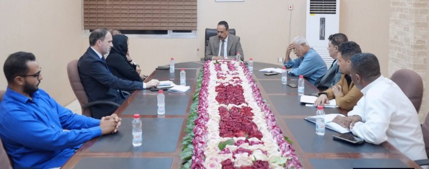وزير الأشغال العامة والطرق يطلع على نتائج اجتماعات القاهرة مع البنك الدولي. 