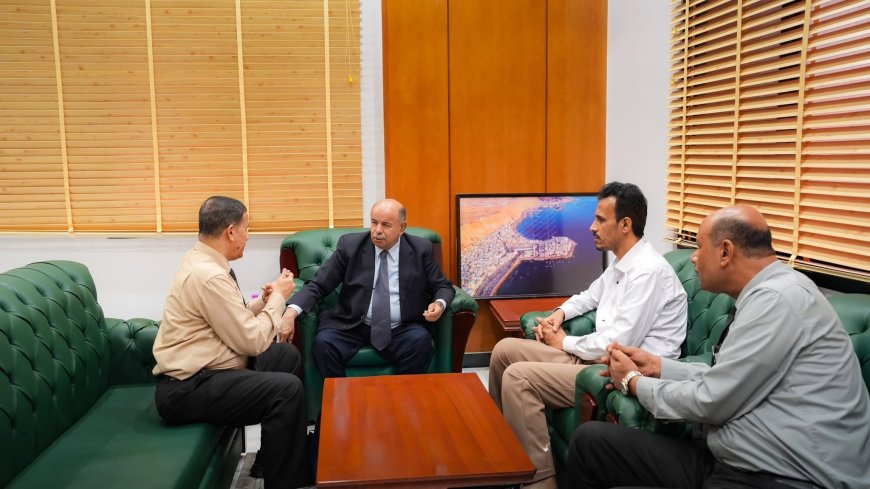 عضو مجلس القيادة محافظ حضرموت يناقش قضايا تموين مادة الغاز بالمحافظة ويشدد على انتظام الإمدادات