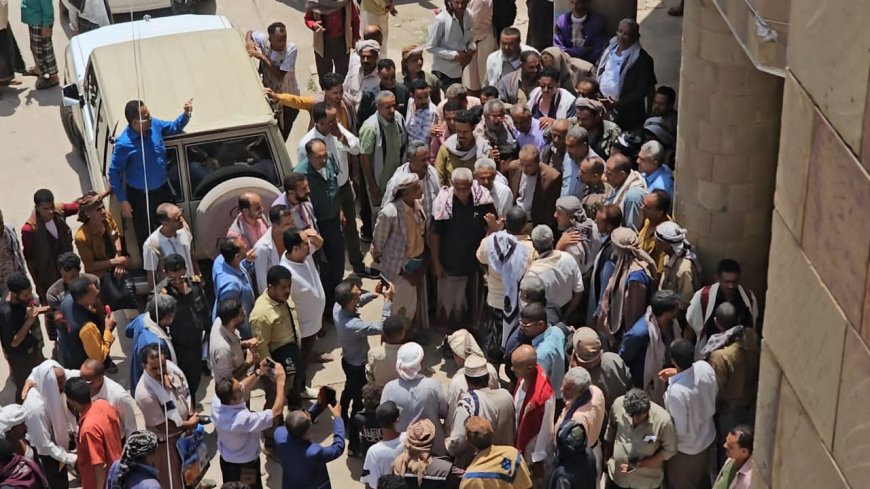مشايخ ووجهاء "الرجاعية" وأسرة "آل المشمر" يقدمون اعتذارهم لمدير عام الشمايتين 