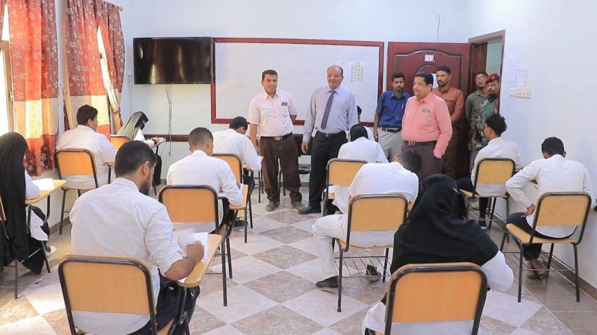 الوكيل التميمي يدشن الامتحانات النهائية بمعهد العلوم الصحية بسيئون