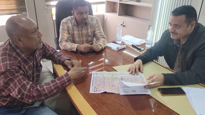 طالب برفع دراسة لمشروع إعادة تأهيل الشبكة بالكورنيش..الداؤودي: حريصون على معالجة مشكلة طفح مياه الصرف الصحي في كورنيش كود النمر بالبريقة