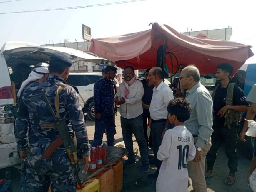 لحج..حملة مشتركة تنجح في تطهير شوارع مديرية تبن من الأسواق العشوائية ومحطات الوقود غير القانونية