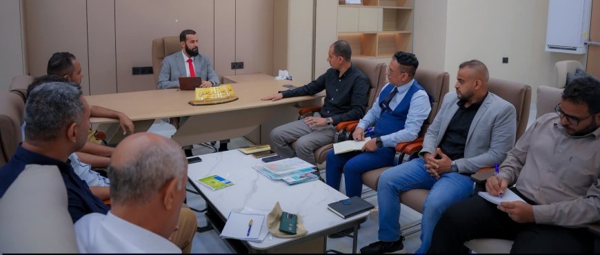 محافظ أبين يناقش تدخلات منظمة صناع النهضة ومؤسسة شباب أبين ويؤكد دعمه للمشاريع المستدامة