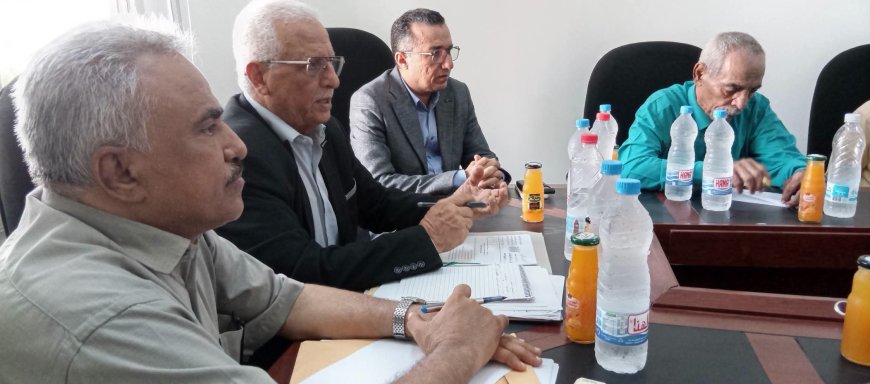 برئاسة الوكيل المفلحي وبحضور مدير عام التعليم الفني.. اللجنة المشتركة لتقييم المكاتب التنفيذية بعدن تستعرض تحديات وتقارير مكتب التعليم الفني وتُقر معالجات طارئة