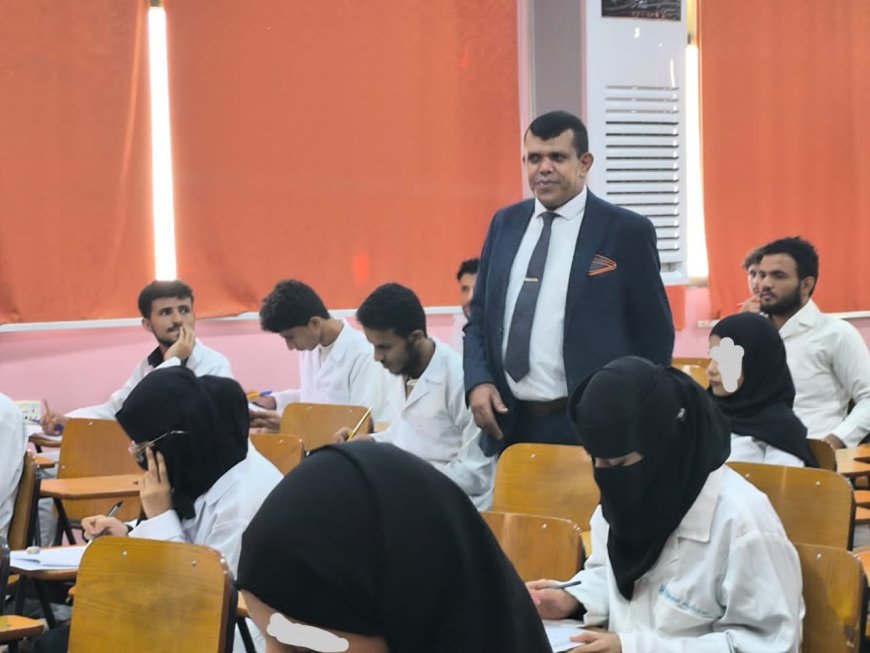 في أجواء أكاديمية منظمة.. كلية طب الأسنان بجامعة عدن تدشن امتحانات الفصل الثاني 