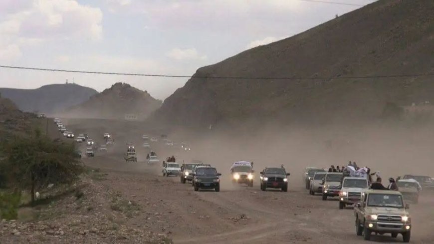 مسؤول حكومي يشيد بقبائل اليمن المتوافدة إلى نكف الشيخ "فدغم"