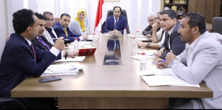 الوزير البكري يرأس اجتماعًا لتقييم الأداء ومناقشة المشاريع
