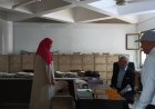 لجنة من محافظة عدن تطلع على سير العمل في مكتب التربية