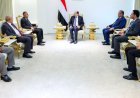رئيس الوزراء وزير الخارجية يلتقي في عدن رئيس وأعضاء اللجنة العليا للمناقصات والمزايدات