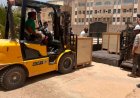 وصول أكبر شاشة عملاقة إلى ملعب سيئون الأولمبي ضمن مشروع تطوير شامل بتمويل من مؤسسة الناصر للتنمية