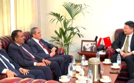 الهجري يبحث مع السفير الصيني المستجدات وتعزيز العلاقة بين الإصلاح والحزب الشيوعي