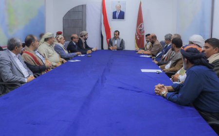 وزير الدفاع يترأس اجتماعاً برؤساء اللجان الأمنية في المحافظات الخاضعة للحوثيين