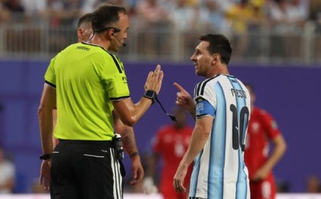 في مباراته مع سويسرا.. ميسي هدد الحكم ! ماذا قال له ؟