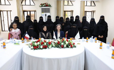 كيلة حضرموت لشؤون المرأة والسفيرة الفرنسية تلتقيان القيادات النسوية بالمكلا لبحث تعزيز دور المرأة