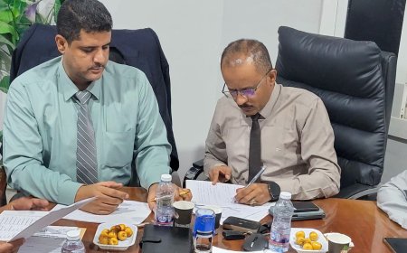 استكمال إجراءات الاستلام والتسليم بين المدير العام السلف والخلف بالمؤسسة المحلية للمياه والصرف الصحي بساحل حضرموت