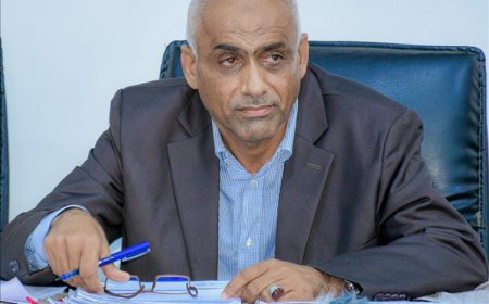 الدكتور هادي المنصوري.. حضور أكاديمي وإداري يستحق الإشادة والتقدير