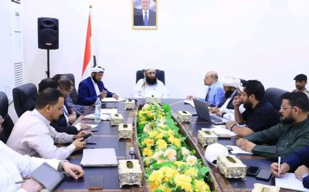 وزير الأوقاف يترأس اجتماعاً موسعاً لمناقشة أوضاع قطاع الحج والعمرة وسبل تجاوز التحديات