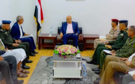اللجنة الأمنية بتعز تناقش المستجدات والقضايا الأمنية وآليات تنفيذ توجيهات القيادة السياسية لاستكمال معركة التحرير 
