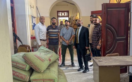 وزير الاتصالات يتفقد أعمال ترميم المبنى التاريخي للوزارة بالتواهي